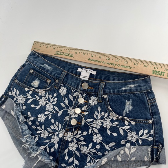 Glamorous Women's Blue Denim Shorts Floral Embroidery Distressed Cuffed Size M - Picture 6 of 8